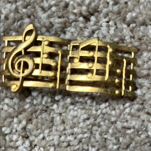Vintage Gold tone Musical Note Brooch